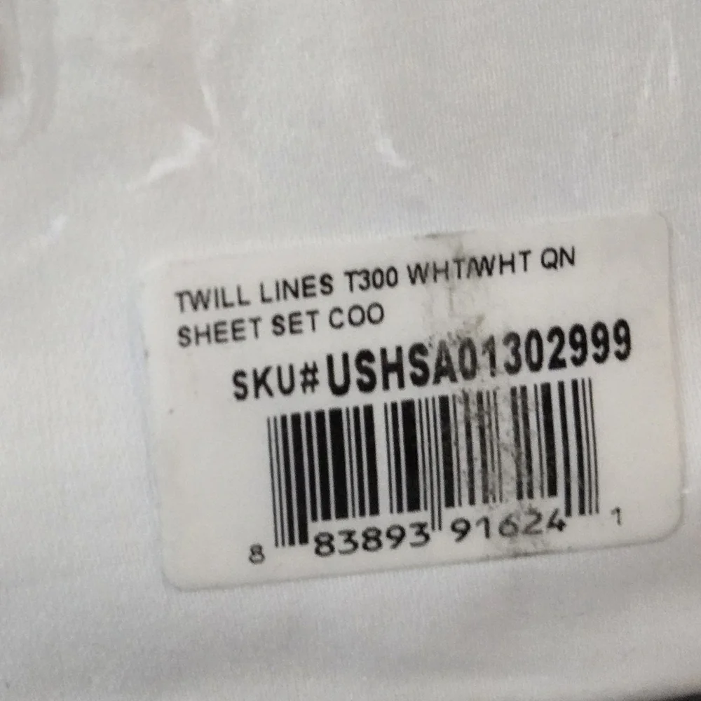 Vera Wang Queen Sheet Set Twill Lines White/ White 100% Cotton Satin Weave